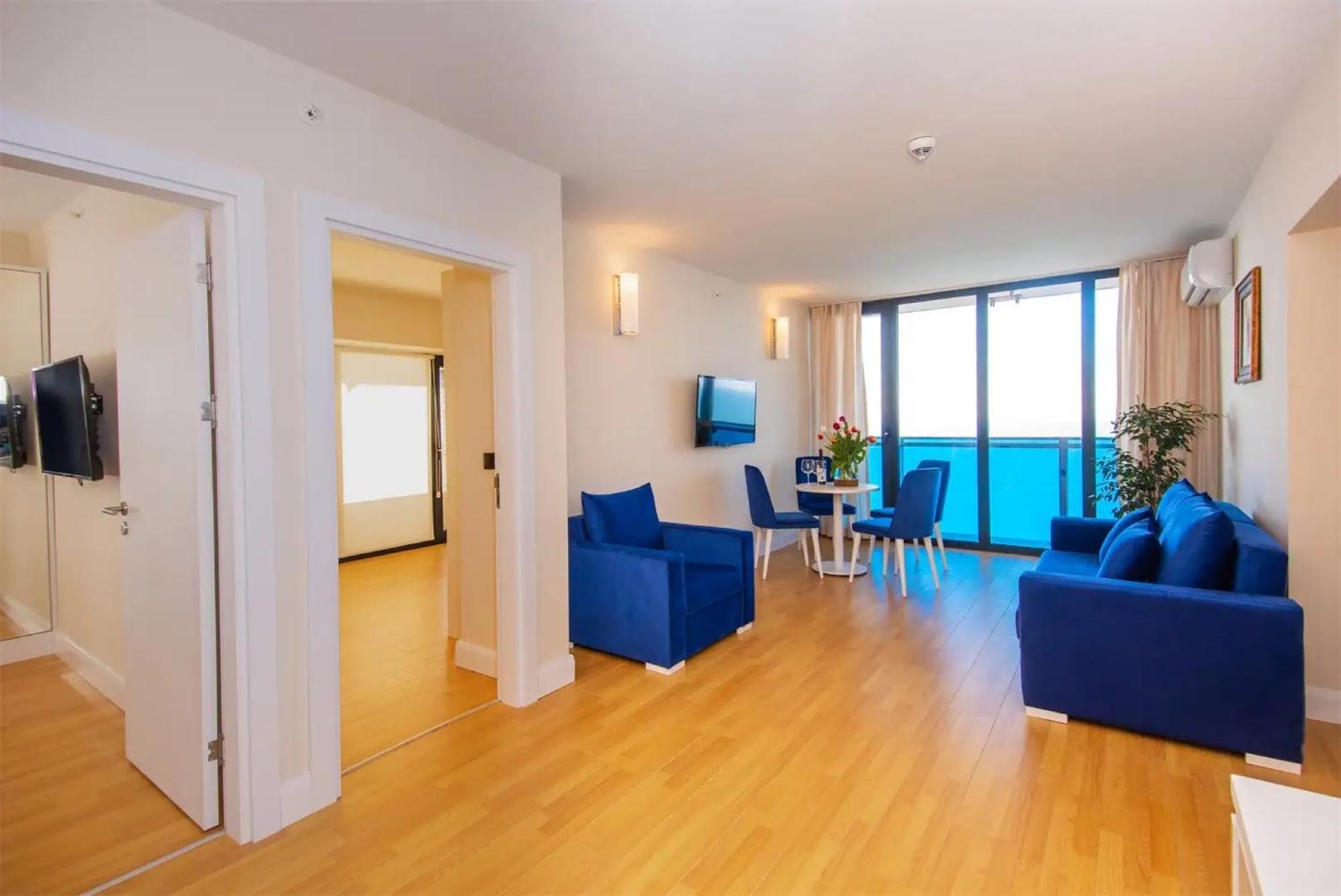 Orbi City-Sea View Aparthotel Batumi Exterior photo